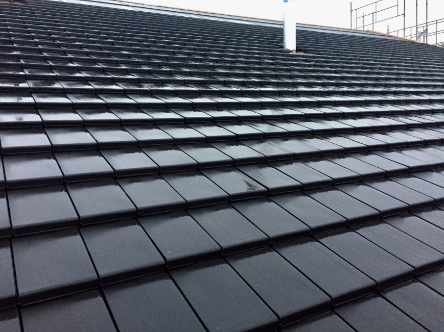 #31 Un toit couvert, et une cheminée