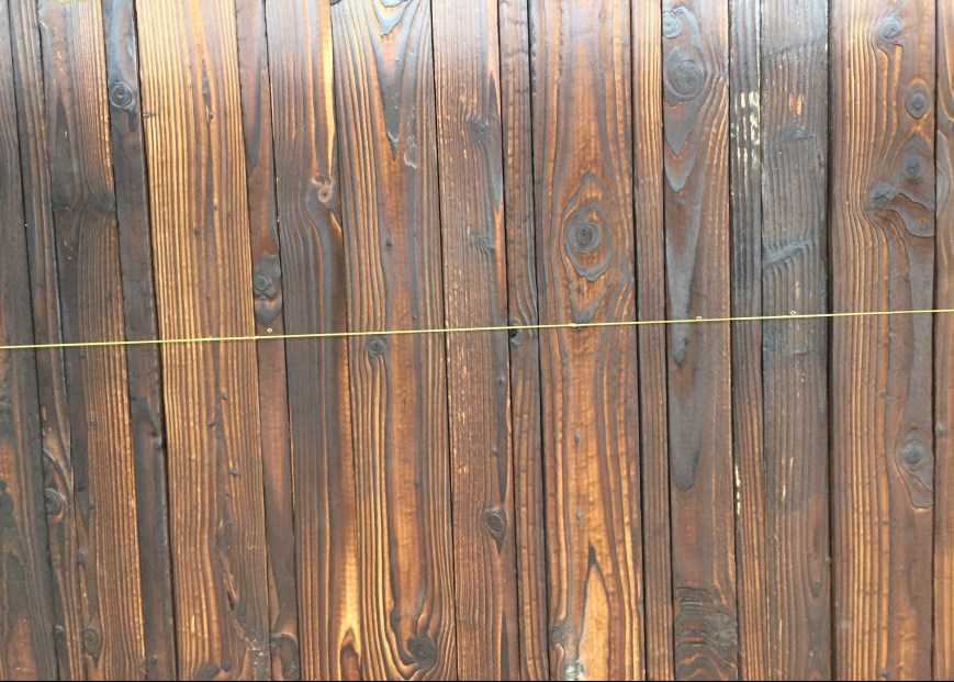 #35 Bois brûlé en façade