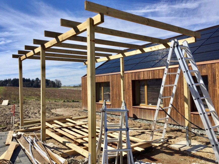 Construction du couvert à voiture